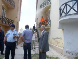 Özengiz'in evi yandı